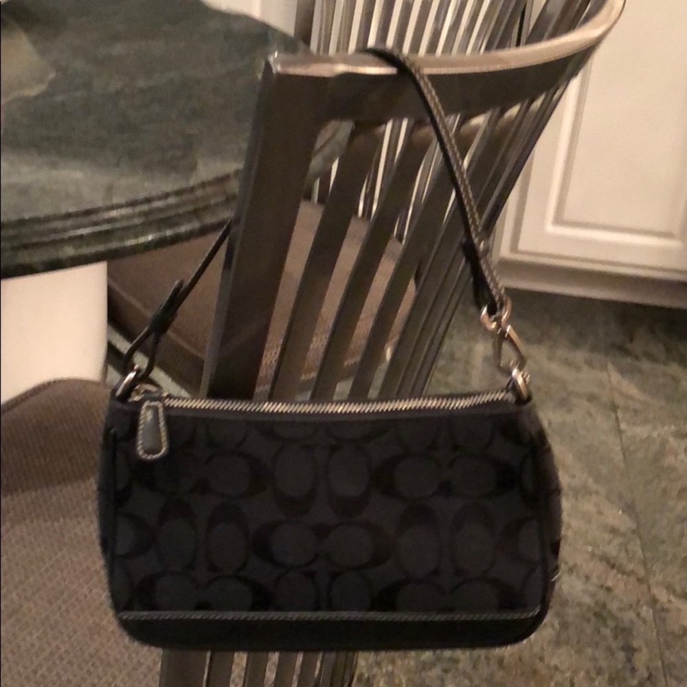 Authentic Coach Handbag- Great Condition! - image 1